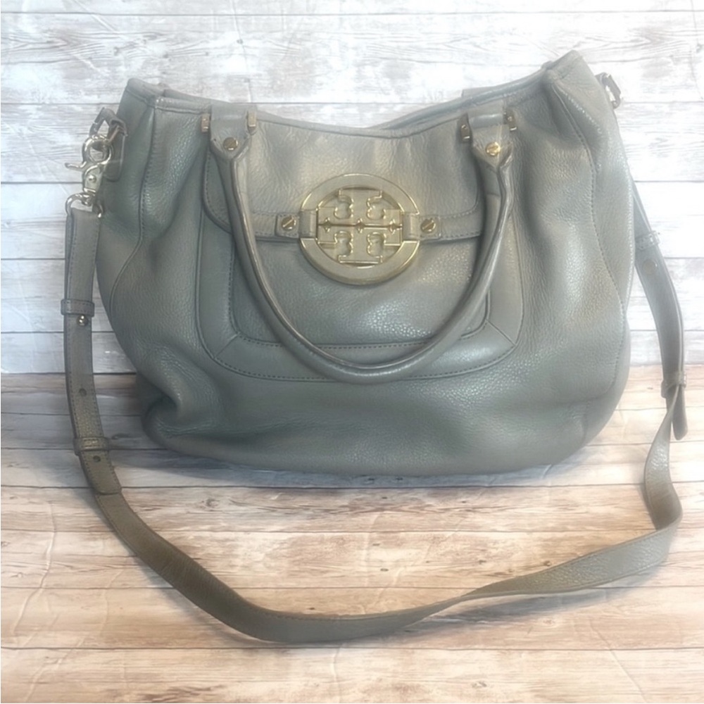 Tory Burch Elegant Pebbled Leather Handbag
